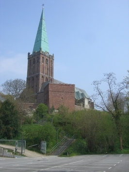 Heinsberg : Burg- und Kirchberg, St. Gangolf und Ritterturm im Vordergrund